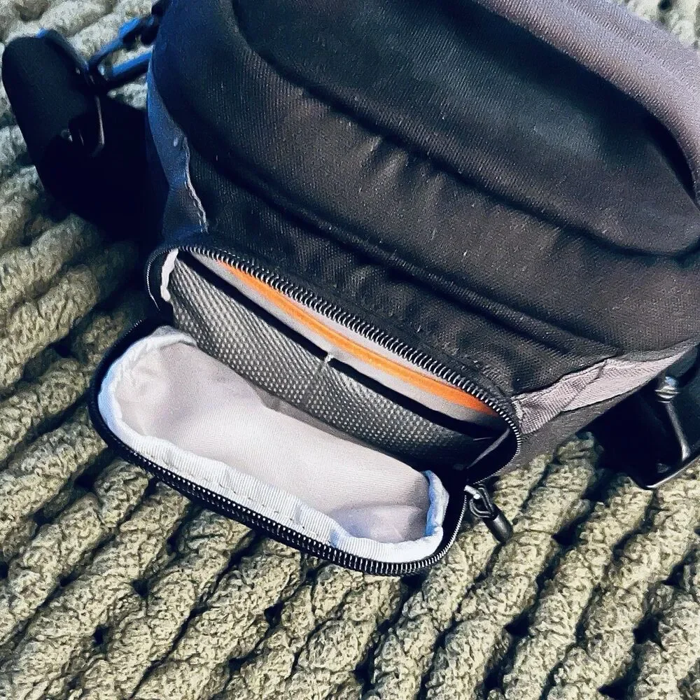 Lowepro Black And Grey Camera Bag With Adjustable Strap (Cirrus) 110